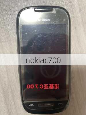 nokiac700