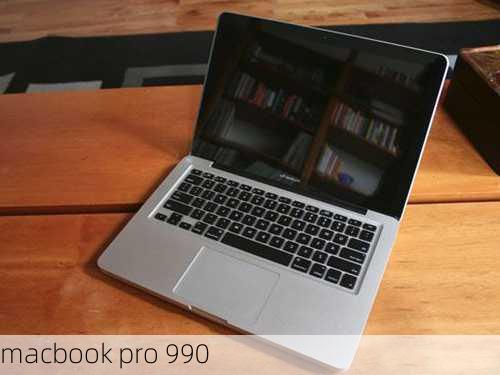 macbook pro 990